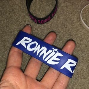I heart Ronnie Radke bracelet